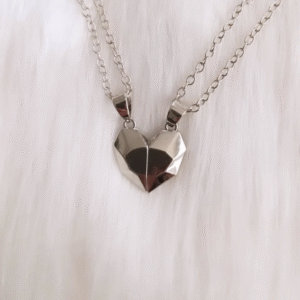 Collar corazón magnético Plateado